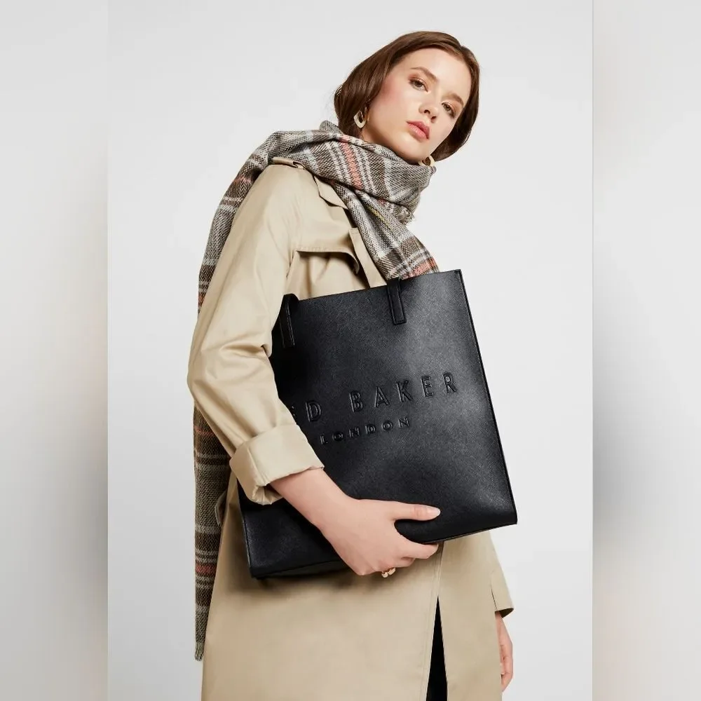 Ted Baker - Picture 4 of 12